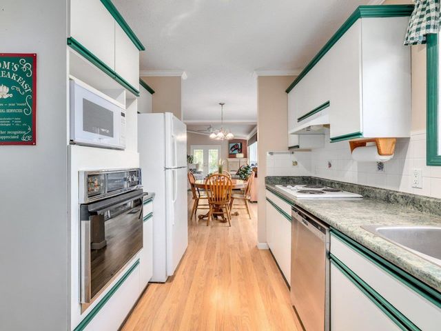 5218-schooner-gate-neilsen-grove-ladner-09 at 5218 Schooner Gate, Neilsen Grove, Ladner