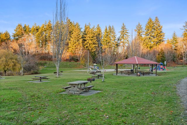 5300-1-ave-delta-05 at 5300 1 Avenue, Pebble Hill, Tsawwassen