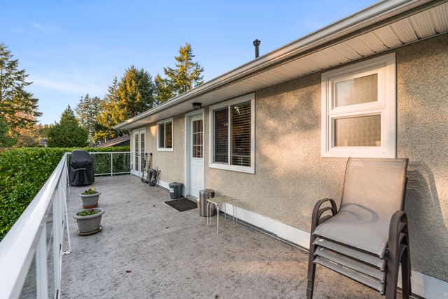 5300-1-ave-delta-51 at 5300 1 Avenue, Pebble Hill, Tsawwassen