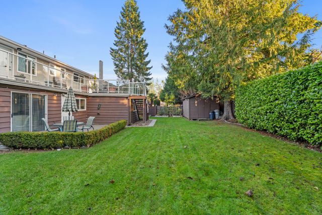 5300-1-ave-delta-60 at 5300 1 Avenue, Pebble Hill, Tsawwassen