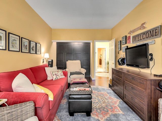 1150-54a-street-tsawwassen-central-tsawwassen-18 at 307 - 1150 54a Street, Tsawwassen Central, Tsawwassen