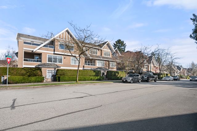 303-1320-55-st-delta-02 at 303 - 1320 55 Street, Cliff Drive, Tsawwassen