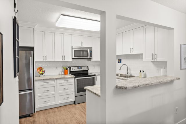 1140-55-st-delta-bc-24 at 206 - 1140 55 Street, Tsawwassen Central, Tsawwassen