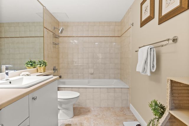 1140-55-st-delta-bc-42 at 206 - 1140 55 Street, Tsawwassen Central, Tsawwassen