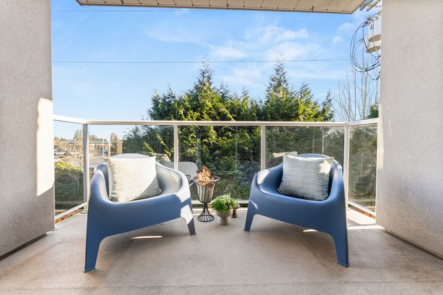 1140-55-st-delta-bc-51 at 206 - 1140 55 Street, Tsawwassen Central, Tsawwassen