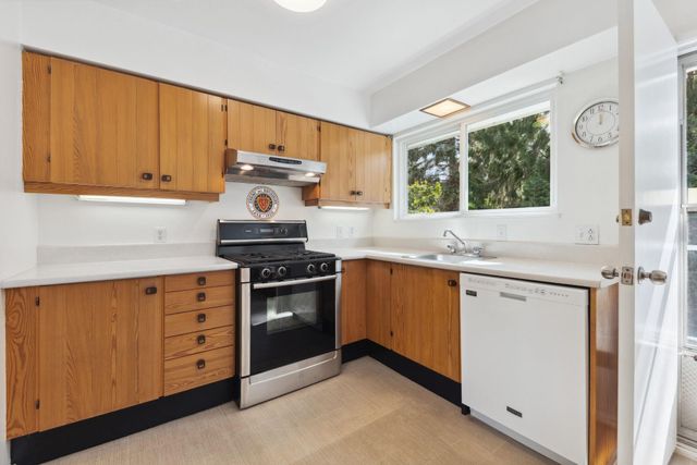 1504-farrell-crescent-beach-grove-tsawwassen-07 at 1504 Farrell Crescent, Beach Grove, Tsawwassen