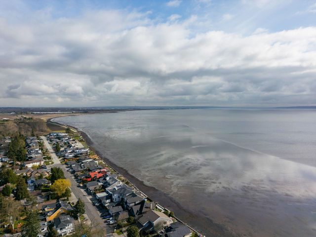 1504-farrell-crescent-beach-grove-tsawwassen-32 at 1504 Farrell Crescent, Beach Grove, Tsawwassen