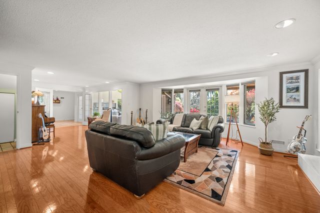 998-pacific-st-delta-10 at 998 Pacific Drive, English Bluff, Tsawwassen