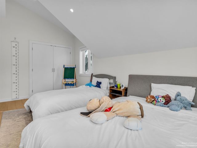 946-w-20th-avenue-cambie-vancouver-west-27 at 946 W 20th Avenue, Cambie, Vancouver West