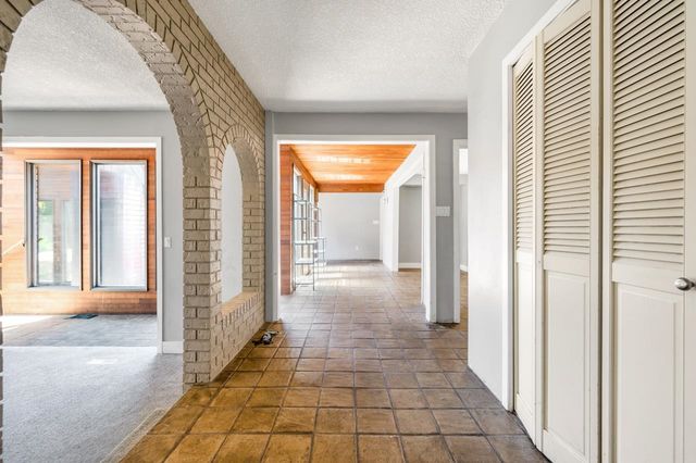 42-georgia-wynd-pebble-hill-tsawwassen-02 at 42 Georgia Wynd, Pebble Hill, Tsawwassen