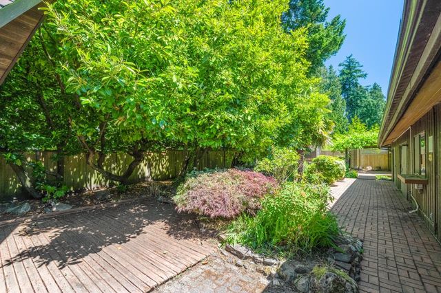 42-georgia-wynd-pebble-hill-tsawwassen-18 at 42 Georgia Wynd, Pebble Hill, Tsawwassen