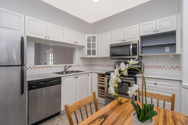 4728-53-street-delta-manor-ladner-12 at 305 - 4728 53 Street, Delta Manor, Ladner