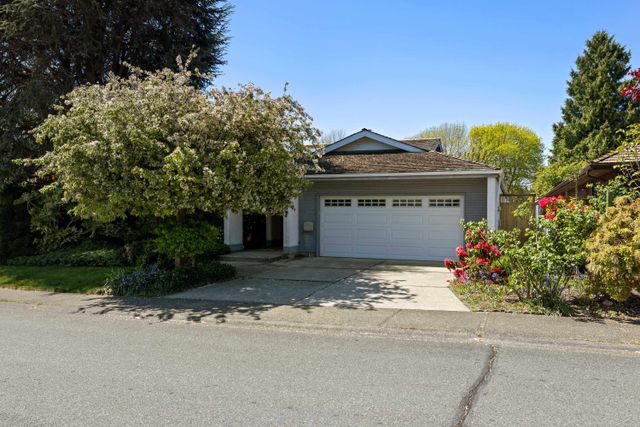 5757-goldenrod-crescent-tsawwassen-east-tsawwassen-02 at 5757 Goldenrod Crescent, Tsawwassen East, Tsawwassen