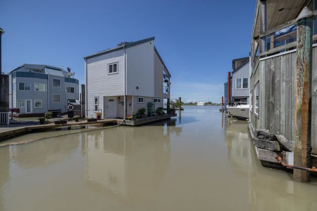 3459-w-river-road-ladner-rural-ladner-24 at 36 - 3459 W River Road, Ladner Rural, Ladner