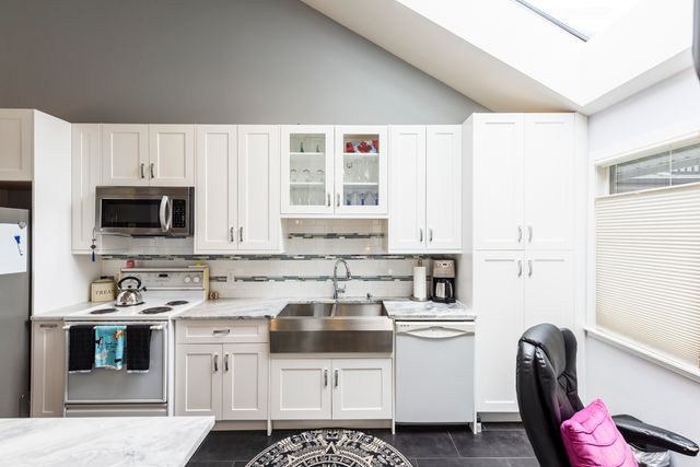 303-788-w-14th-ave-web-1066 at 303 - 788 W 14th Avenue, Fairview VW, Vancouver West