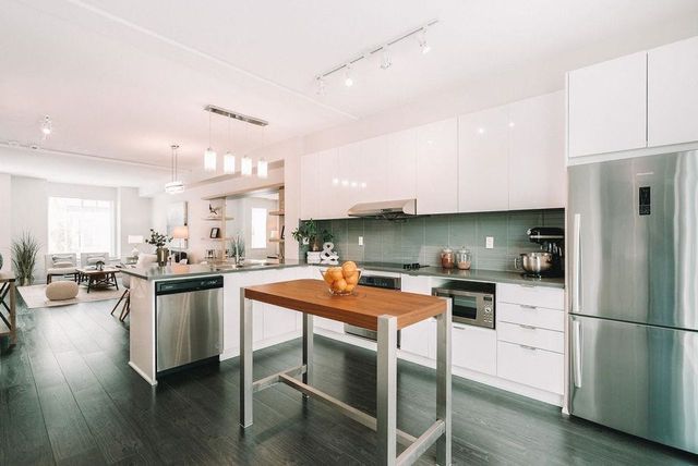 5550-admiral-way-neilsen-grove-ladner-11 at 99 - 5550 Admiral Way, Neilsen Grove, Ladner