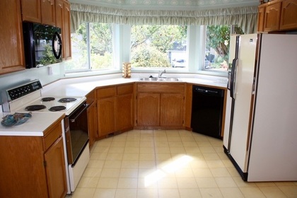 Surrey Real Estate at 6318  Avenue, King George Corridor, South Surrey White Rock Surrey Real Estate at 6318  Avenue, King George Corridor, South Surrey White Rock