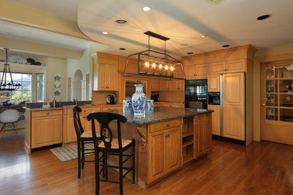 Kelowna Real Estate at 1988 Abbott Street, Kelowna, Central Okanagan Kelowna Real Estate at 1988 Abbott Street, Kelowna, Central Okanagan