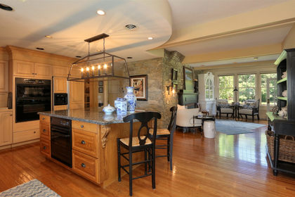 Kelowna Real Estate at 1988 Abbott Street, Kelowna, Central Okanagan Kelowna Real Estate at 1988 Abbott Street, Kelowna, Central Okanagan