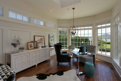 Kelowna Real Estate at 1988 Abbott Street, Kelowna, Central Okanagan Kelowna Real Estate at 1988 Abbott Street, Kelowna, Central Okanagan