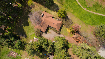 Kelowna Real Estate at 1675 Willow Crescent, Kelowna, Central Okanagan Kelowna Real Estate at 1675 Willow Crescent, Kelowna, Central Okanagan