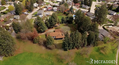 Kelowna Real Estate at 1675 Willow Crescent, Kelowna, Central Okanagan Kelowna Real Estate at 1675 Willow Crescent, Kelowna, Central Okanagan