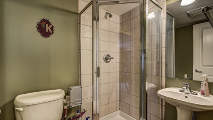 Kelowna Real Estate at 4 - 1853 Parkview Crescent, Kelowna, Central Okanagan Kelowna Real Estate at 4 - 1853 Parkview Crescent, Kelowna, Central Okanagan