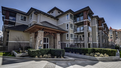 Kelowna Real Estate at 308 - 1083 Sunset Drive, Kelowna, Central Okanagan Kelowna Real Estate at 308 - 1083 Sunset Drive, Kelowna, Central Okanagan