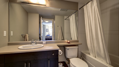 Kelowna Real Estate at 308 - 1083 Sunset Drive, Kelowna, Central Okanagan Kelowna Real Estate at 308 - 1083 Sunset Drive, Kelowna, Central Okanagan