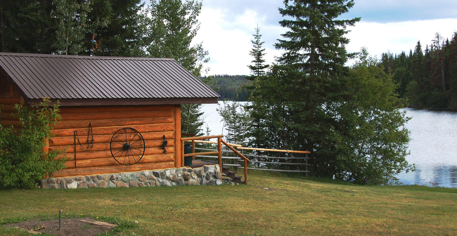 Risultati immagini per CRYSTAL WATERS ranch british columbia