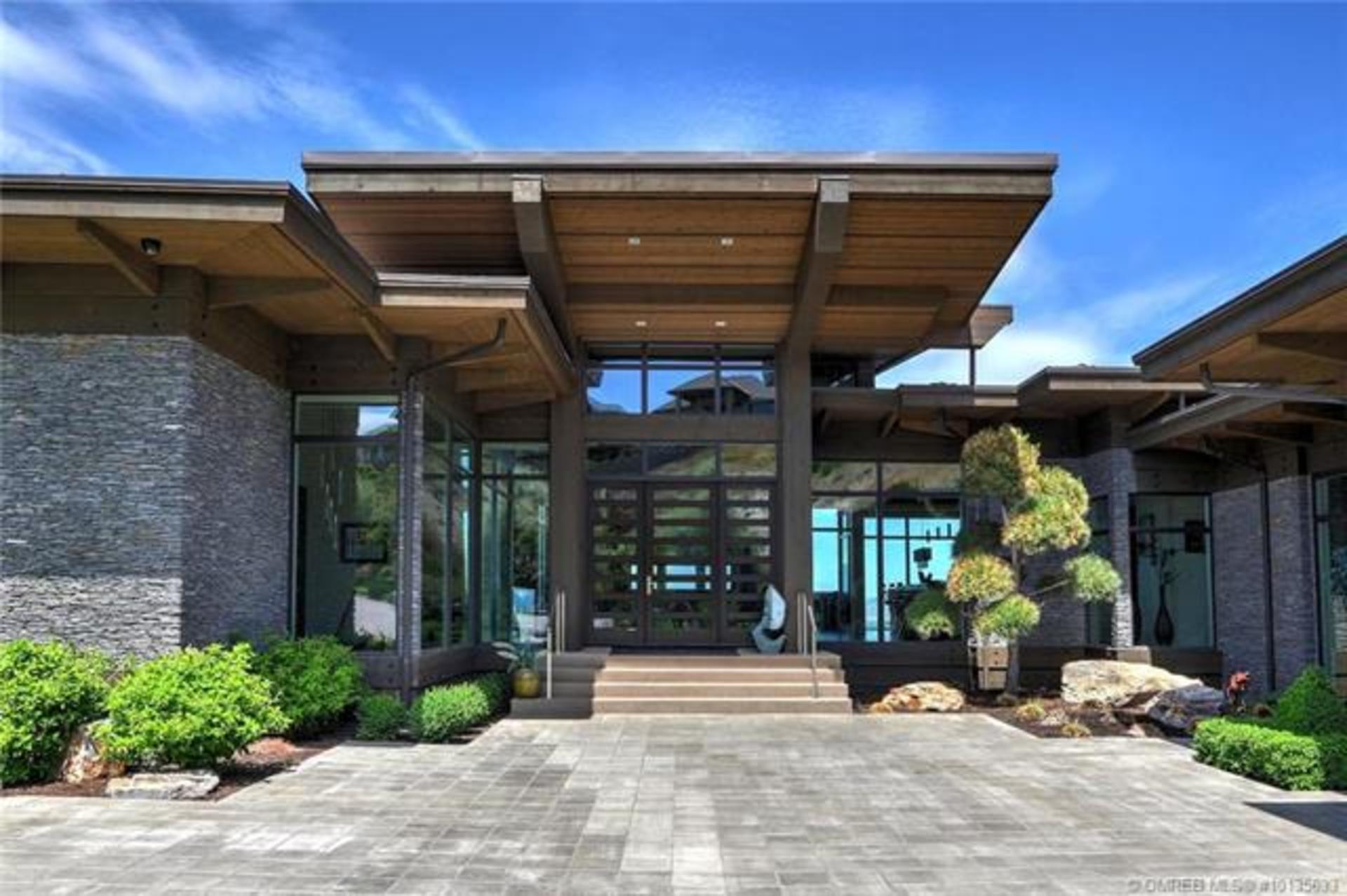 4880 Tuscany Lane, Kelowna, Central Okanagan  by McFadden Real Estate 4880 Tuscany Lane, Kelowna, Central Okanagan