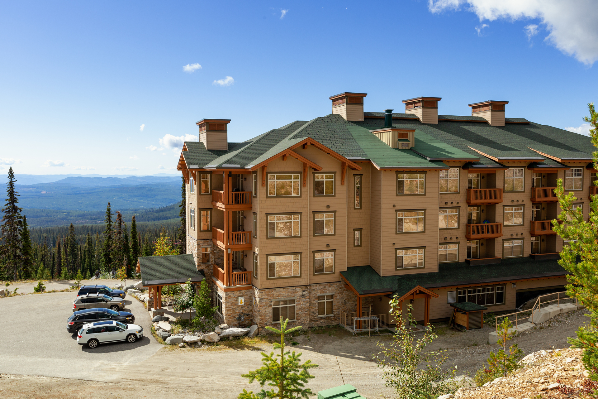 Ski In Ski Out Condo At Big White