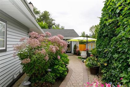 878-hammer-avenue-lower-mission-kelowna-04 at 878 Hammer Avenue, Lower Mission, Kelowna 878-hammer-avenue-lower-mission-kelowna-04 at 878 Hammer Avenue, Lower Mission, Kelowna