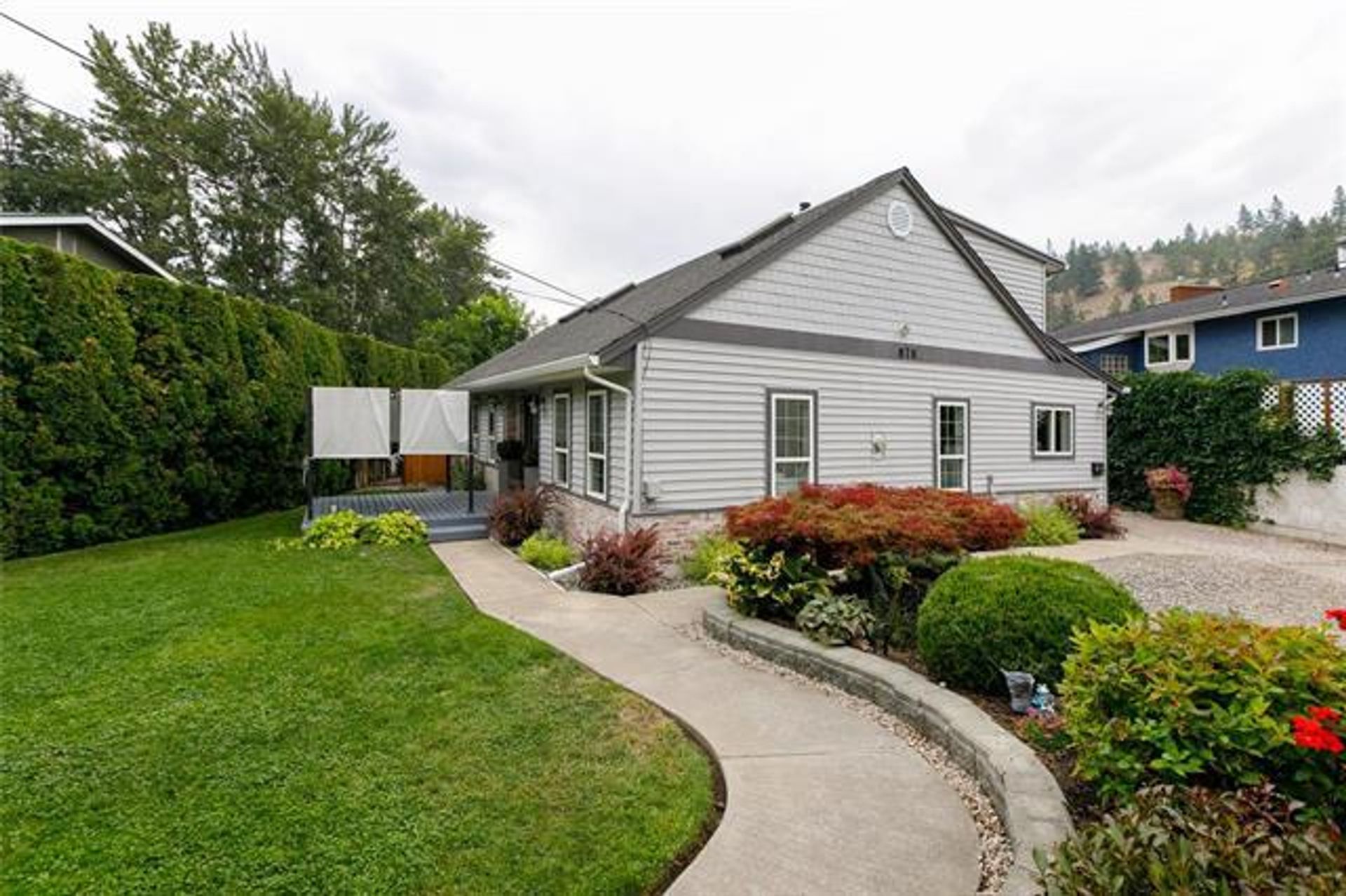 878 Hammer Avenue, Lower Mission, Kelowna  by McFadden Real Estate 878 Hammer Avenue, Lower Mission, Kelowna