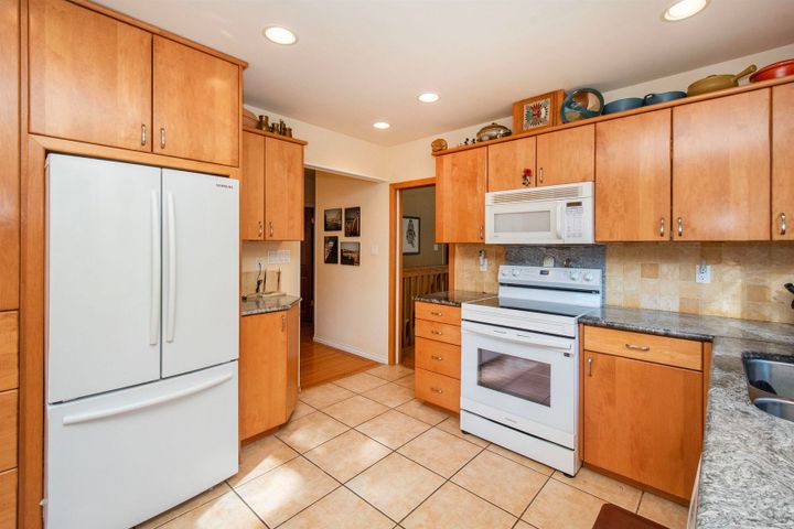 2053-tompkins-crescent-blueridge-nv-north-vancouver-13 at 2053 Tompkins Crescent, Blueridge NV, North Vancouver 2053-tompkins-crescent-blueridge-nv-north-vancouver-13 at 2053 Tompkins Crescent, Blueridge NV, North Vancouver