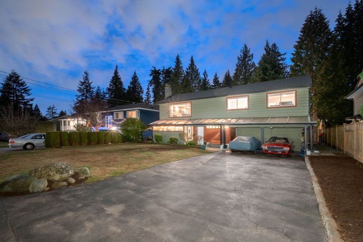 2655-hoskins-road-westlynn-terrace-north-vancouver-03 at 2655 Hoskins Road, Westlynn Terrace, North Vancouver 2655-hoskins-road-westlynn-terrace-north-vancouver-03 at 2655 Hoskins Road, Westlynn Terrace, North Vancouver