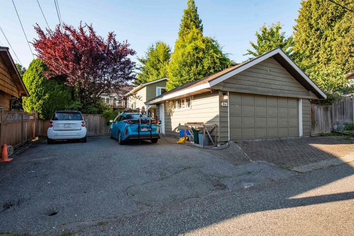 429-w-27th-street-upper-lonsdale-north-vancouver-30 at 429 W 27th Street, Upper Lonsdale, North Vancouver 429-w-27th-street-upper-lonsdale-north-vancouver-30 at 429 W 27th Street, Upper Lonsdale, North Vancouver