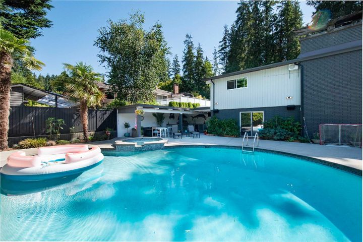 315-lawson-avenue-british-properties-west-vancouver-31 at 315 Lawson Avenue, British Properties, West Vancouver 315-lawson-avenue-british-properties-west-vancouver-31 at 315 Lawson Avenue, British Properties, West Vancouver