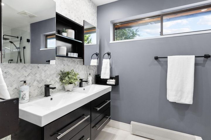 5541-cliffridge-place-canyon-heights-nv-north-vancouver-25 at 5541 Cliffridge Place, Canyon Heights NV, North Vancouver 5541-cliffridge-place-canyon-heights-nv-north-vancouver-25 at 5541 Cliffridge Place, Canyon Heights NV, North Vancouver