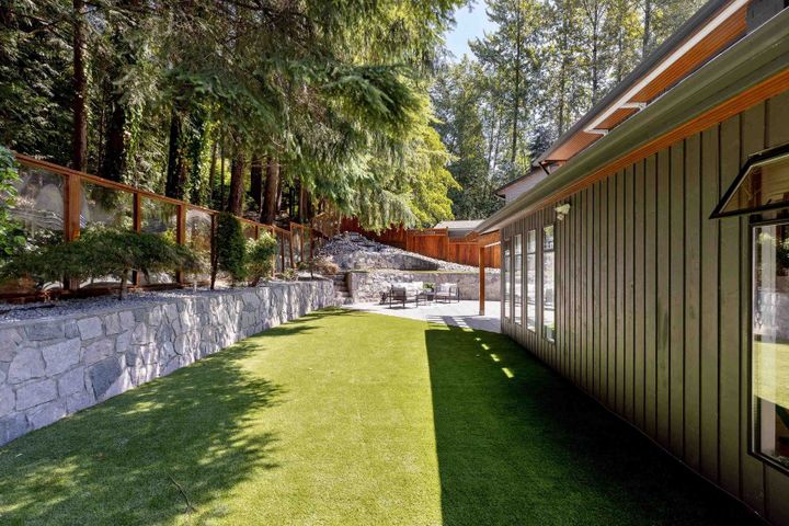 5541-cliffridge-place-canyon-heights-nv-north-vancouver-35 at 5541 Cliffridge Place, Canyon Heights NV, North Vancouver 5541-cliffridge-place-canyon-heights-nv-north-vancouver-35 at 5541 Cliffridge Place, Canyon Heights NV, North Vancouver