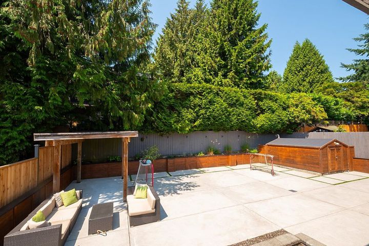 341-n-dollarton-highway-dollarton-north-vancouver-34 at 341 N Dollarton Highway, Dollarton, North Vancouver 341-n-dollarton-highway-dollarton-north-vancouver-34 at 341 N Dollarton Highway, Dollarton, North Vancouver