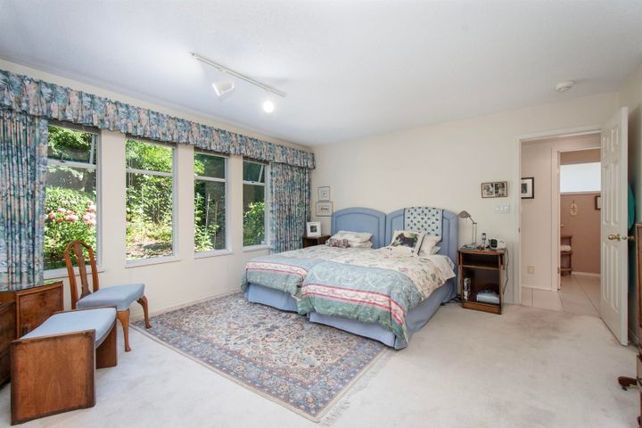 1430-lawson-avenue-ambleside-west-vancouver-16 at 1430 Lawson Avenue, Ambleside, West Vancouver 1430-lawson-avenue-ambleside-west-vancouver-16 at 1430 Lawson Avenue, Ambleside, West Vancouver