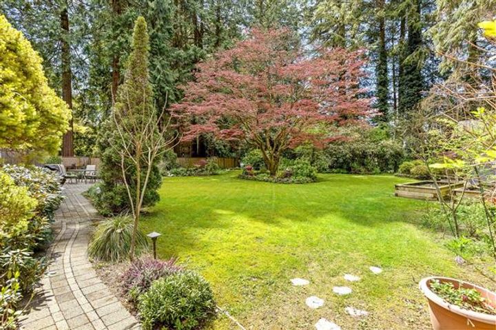 262897952-a86715f8-c09c-464d-970c-a9fc336f72d1 at 4825 Capilano Road, Canyon Heights NV, North Vancouver 262897952-a86715f8-c09c-464d-970c-a9fc336f72d1 at 4825 Capilano Road, Canyon Heights NV, North Vancouver