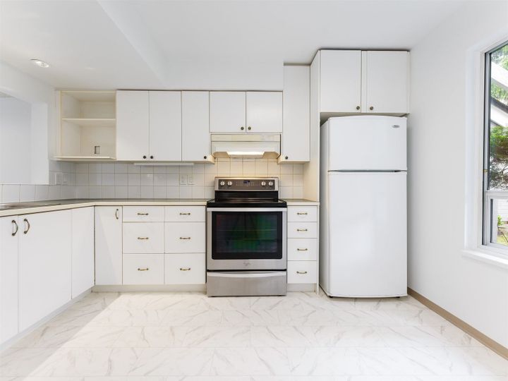 3453-dartmoor-place-champlain-heights-vancouver-east-11 at 3453 Dartmoor Place, Champlain Heights, Vancouver East 3453-dartmoor-place-champlain-heights-vancouver-east-11 at 3453 Dartmoor Place, Champlain Heights, Vancouver East
