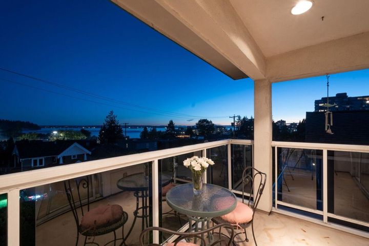 1215-clyde-avenue-ambleside-west-vancouver-07 at 1215 Clyde Avenue, Ambleside, West Vancouver 1215-clyde-avenue-ambleside-west-vancouver-07 at 1215 Clyde Avenue, Ambleside, West Vancouver