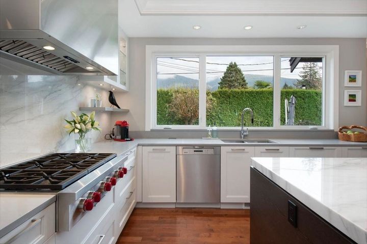956-belmont-avenue-edgemont-north-vancouver-10 at 956 Belmont Avenue, Edgemont, North Vancouver