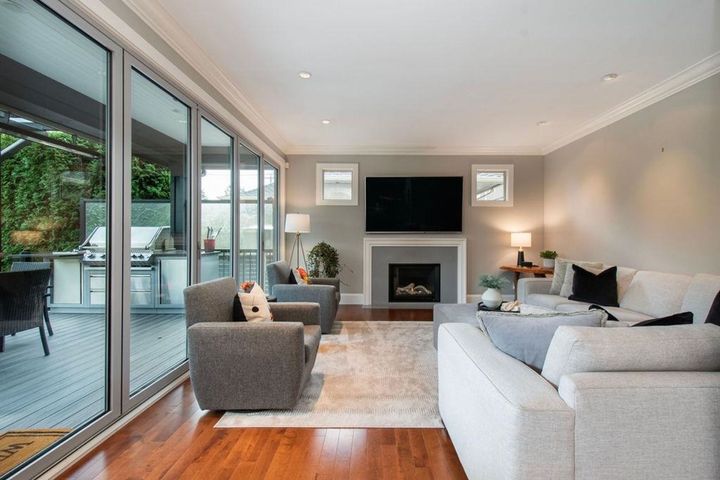 956-belmont-avenue-edgemont-north-vancouver-13 at 956 Belmont Avenue, Edgemont, North Vancouver
