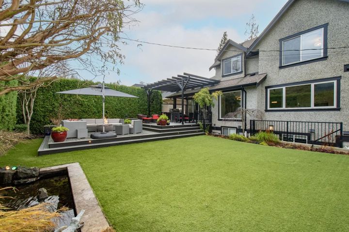 956-belmont-avenue-edgemont-north-vancouver-37-1 at 956 Belmont Avenue, Edgemont, North Vancouver