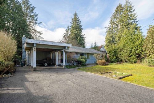 1950-alderlynn-drive-westlynn-north-vancouver-27 at 1950 Alderlynn Drive, Westlynn, North Vancouver