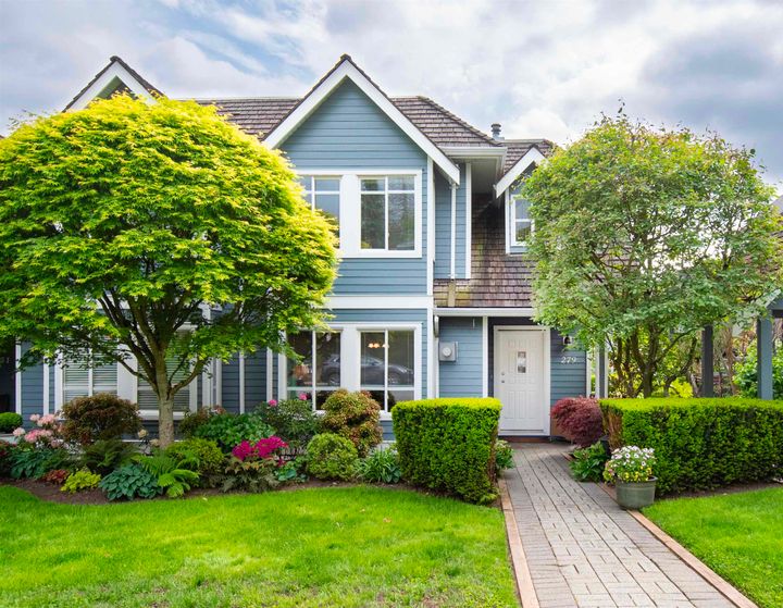 279-e-5th-street-lower-lonsdale-north-vancouver-01 at 279 E 5th Street, Lower Lonsdale, North Vancouver
